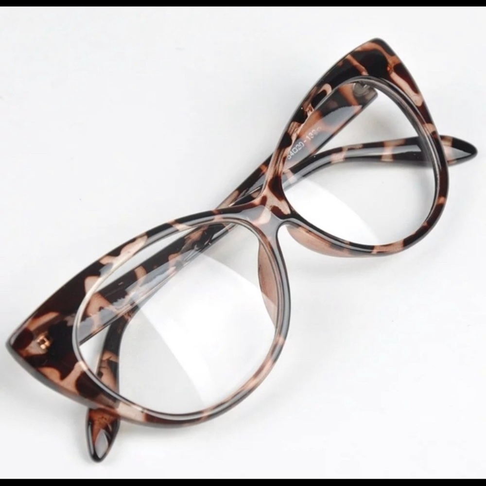 NEW Cat Eye Glasses! 🤓